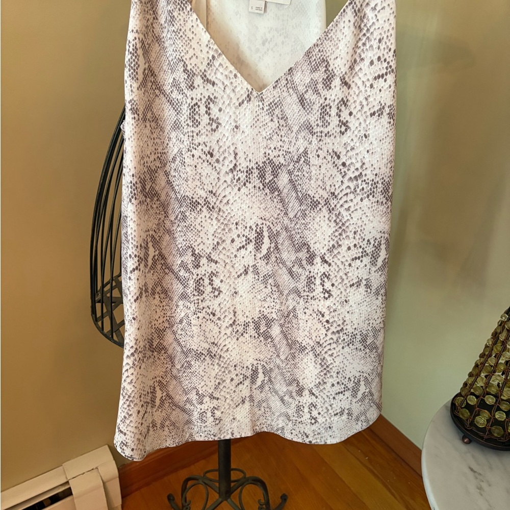 LOFT Cream Sleeveless Shirt